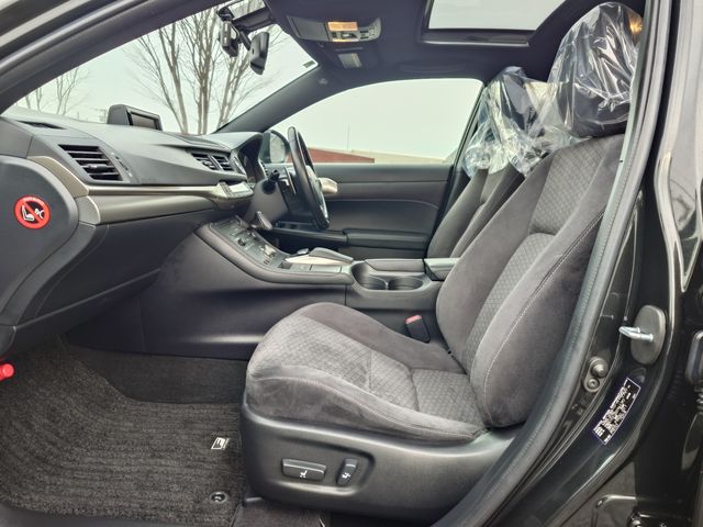 TOYOTA LEXUS CT200H 2016 Image 31