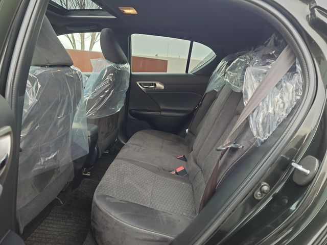 TOYOTA LEXUS CT200H 2016 Image 31