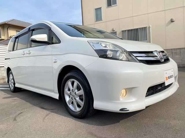 TOYOTA ISIS 2016 Image 31