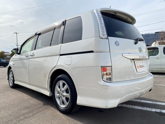 TOYOTA ISIS 2016 Image 31