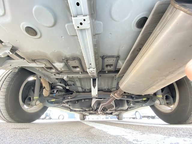 TOYOTA ISIS 2016 Image 31