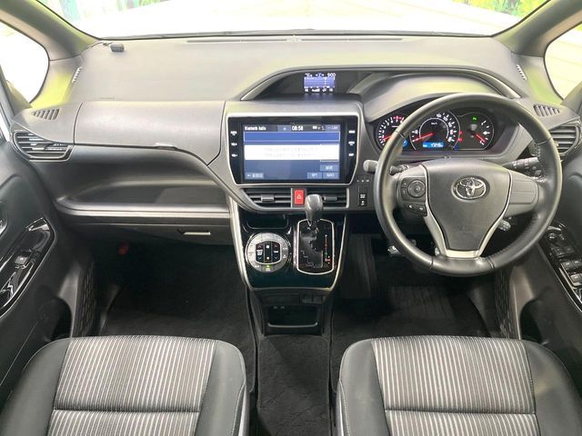 TOYOTA VOXY 2019 Image 31