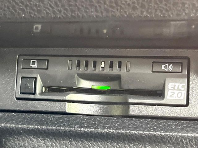 TOYOTA VOXY 2019 Image 31