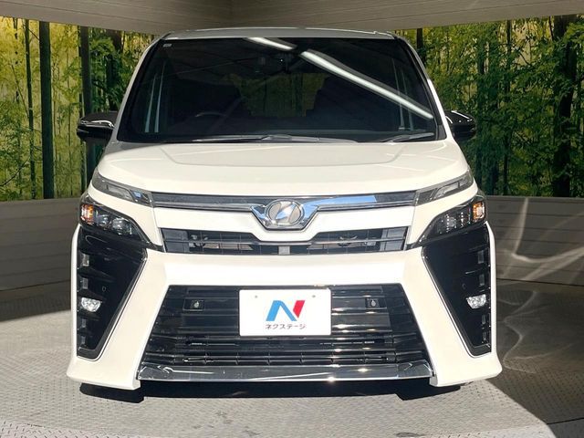 TOYOTA VOXY 2019 Image 31