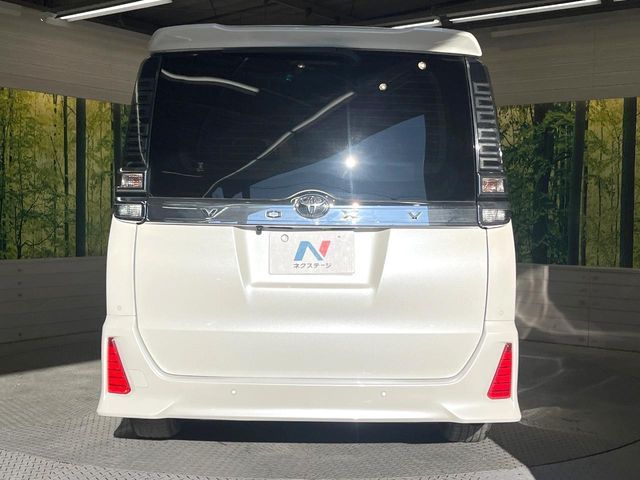 TOYOTA VOXY 2019 Image 31