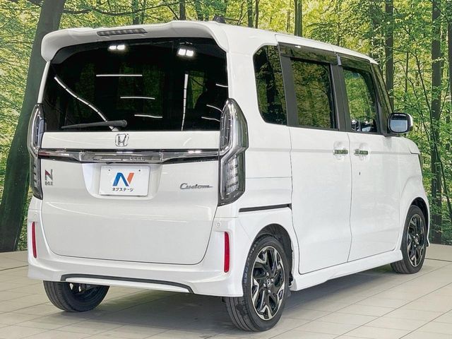 HONDA N BOX CUSTOM 2019 Image 31