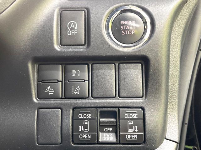 TOYOTA VOXY 2019 Image 31