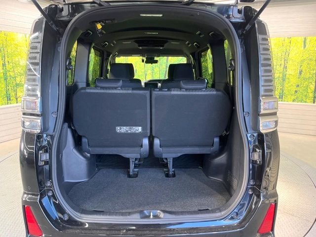 TOYOTA VOXY 2019 Image 31