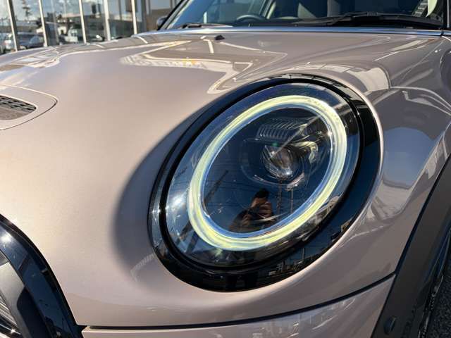 BMW MINI COOPER SD 5DOOR 2022 Image 31