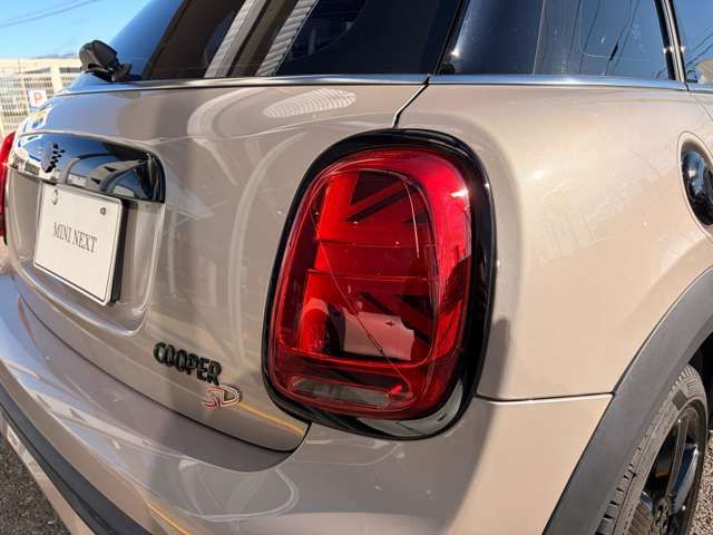 BMW MINI COOPER SD 5DOOR 2022 Image 31