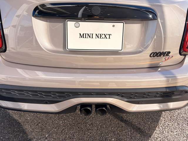 BMW MINI COOPER SD 5DOOR 2022 Image 31