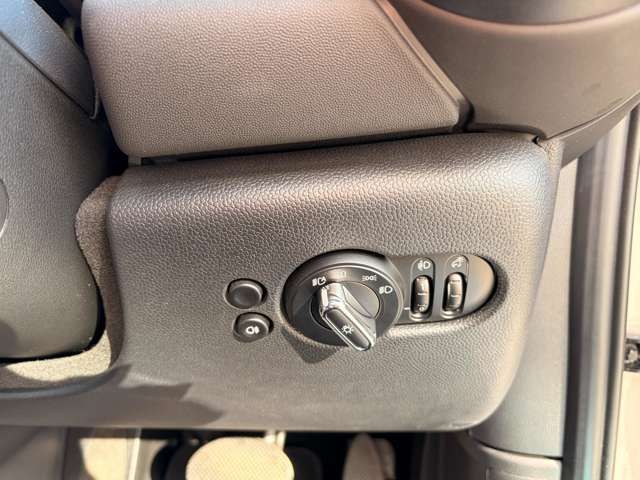 BMW MINI COOPER SD 5DOOR 2022 Image 31