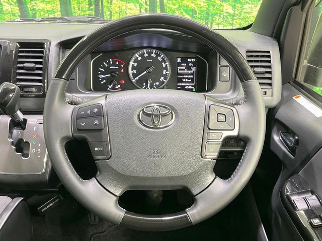 TOYOTA HIACE VAN 2WD 2025 Image 31