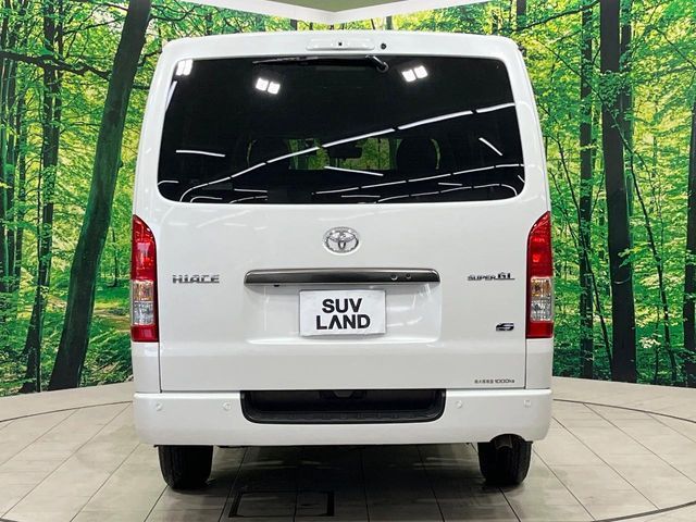 TOYOTA HIACE VAN 2WD 2025 Image 31