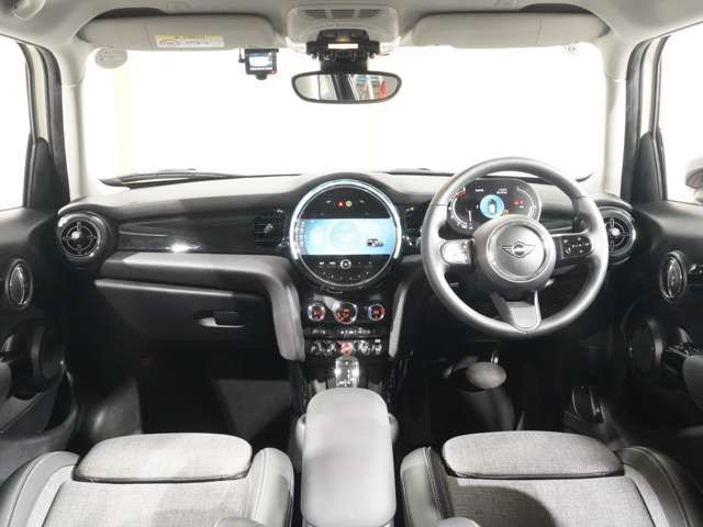 BMW MINI COOPER D 5DOOR 2021 Image 31