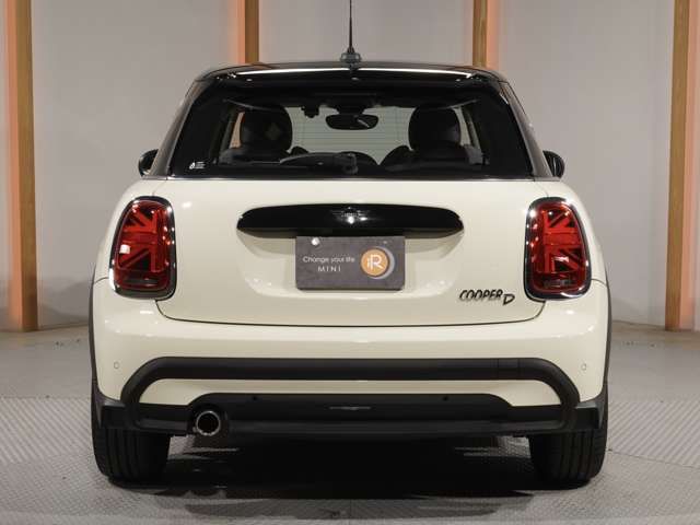 BMW MINI COOPER D 5DOOR 2021 Image 31