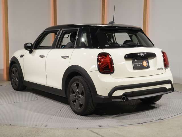 BMW MINI COOPER D 5DOOR 2021 Image 31