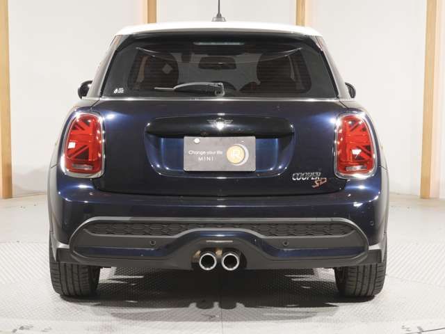 BMW MINI COOPER SD 5DOOR 2023 Image 31