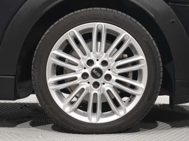 BMW MINI COOPER SD 5DOOR 2023 Image 31