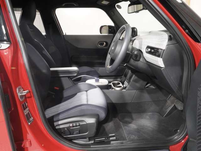 BMW MINI COOPER 5DOOR 2024 Image 31