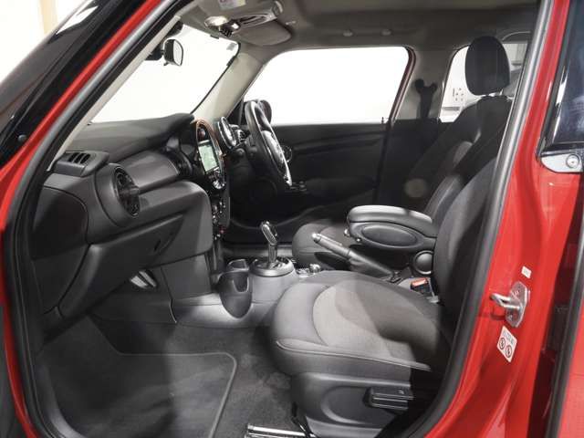 BMW MINI COOPER 5DOOR 2021 Image 31