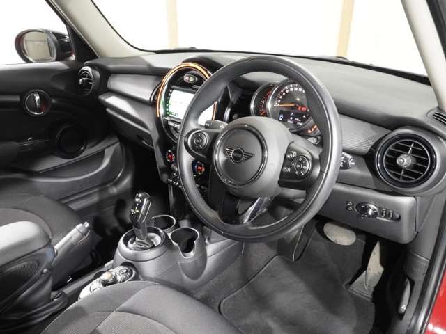 BMW MINI COOPER 5DOOR 2021 Image 31