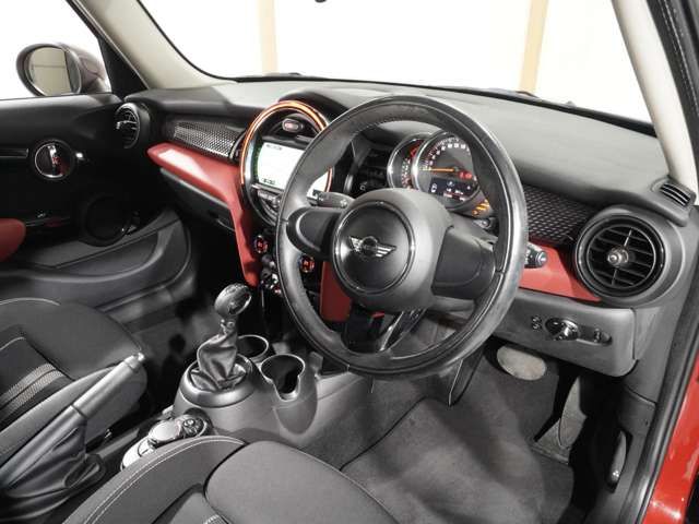 BMW MINI COOPER SD 5 2016 Image 31