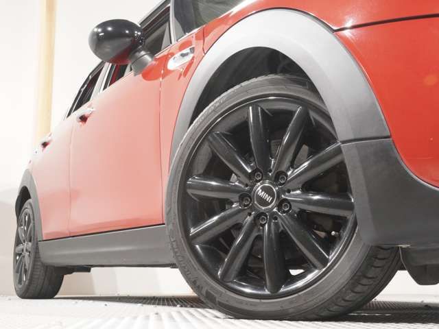 BMW MINI COOPER SD 5 2016 Image 31