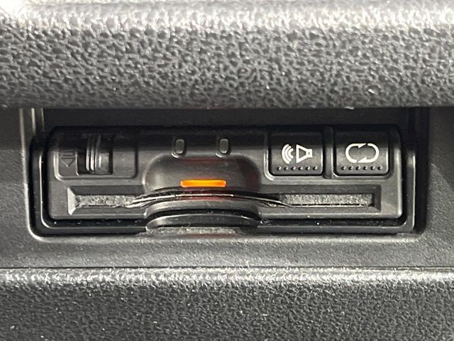 NISSAN JUKE 2012 Image 31