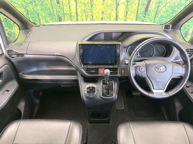 TOYOTA VOXY 2015 Image 31