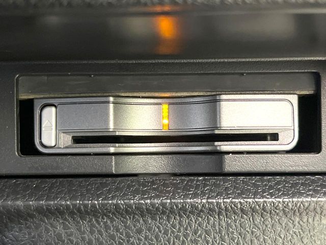 TOYOTA VOXY 2015 Image 31