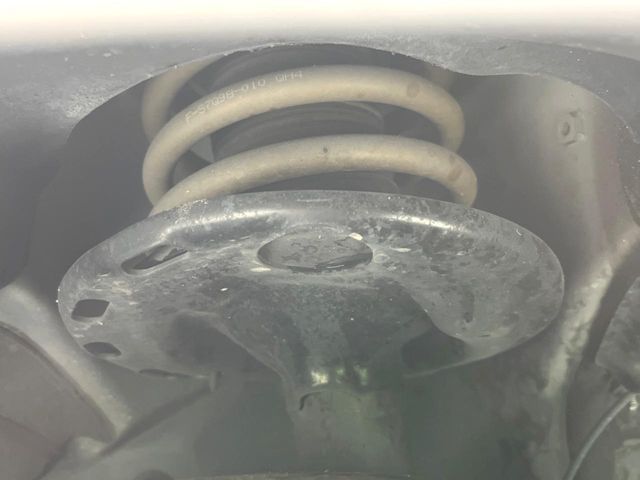 TOYOTA VOXY 2015 Image 31