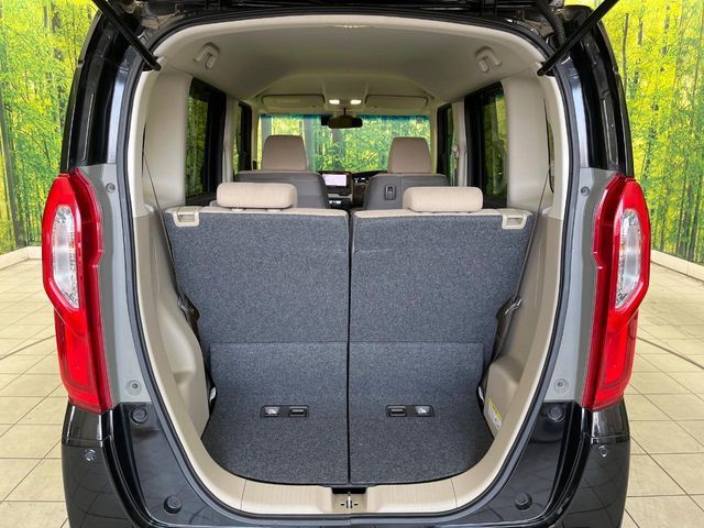 HONDA N BOX 2018 Image 31