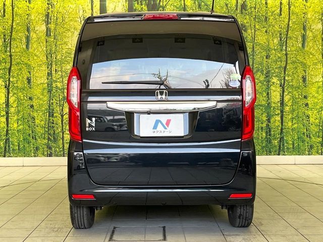 HONDA N BOX 2018 Image 31