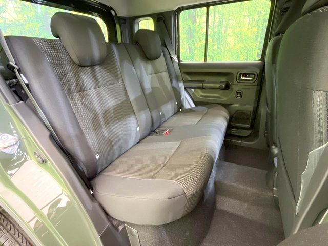 SUZUKI JIMNY NOMADE 2025 Image 31