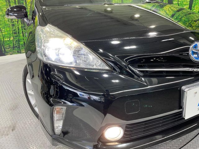 TOYOTA PRIUS ALPHA 2013 Image 31