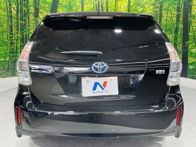 TOYOTA PRIUS ALPHA 2013 Image 31