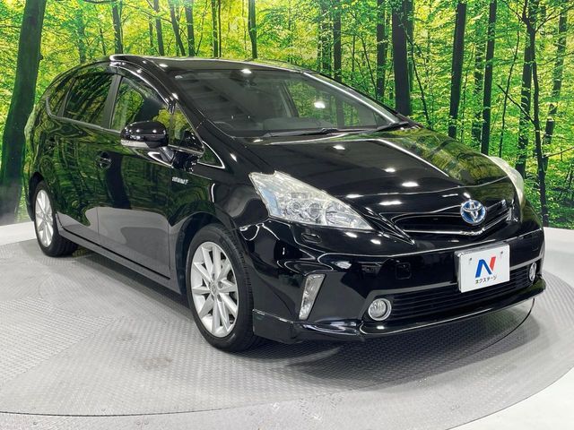 TOYOTA PRIUS ALPHA 2013 Image 31