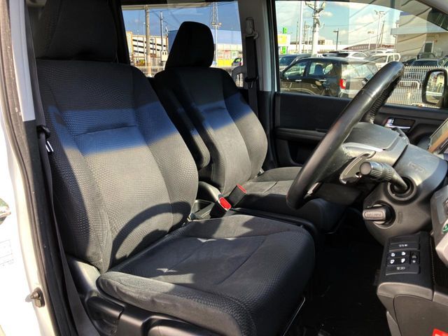 HONDA STEPWAGON SPADA 2012 Image 31