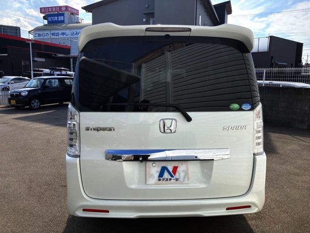 HONDA STEPWAGON SPADA 2012 Image 31