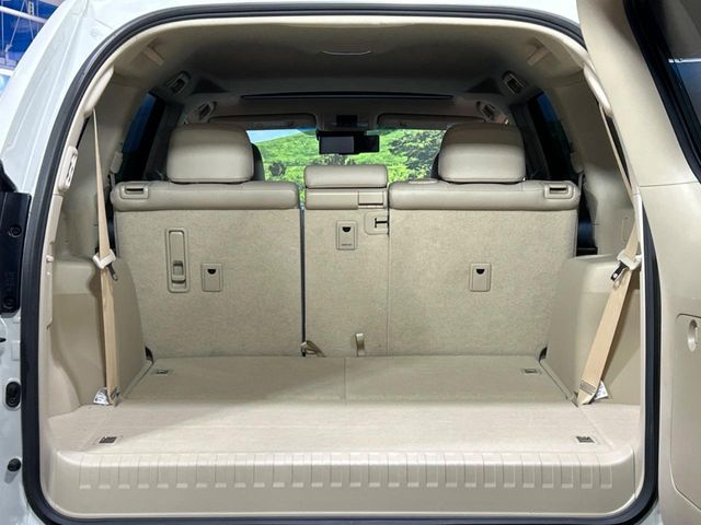 TOYOTA LANDCRUISER PRADO 2023 Image 31