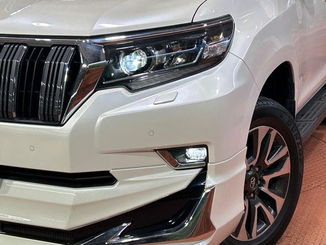TOYOTA LANDCRUISER PRADO 2023 Image 31