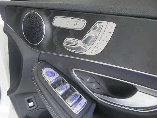 MERCEDES BENZ C CLAS 2018 Image 31