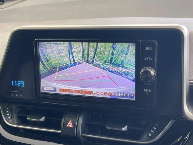 TOYOTA C-HR 2017 Image 31