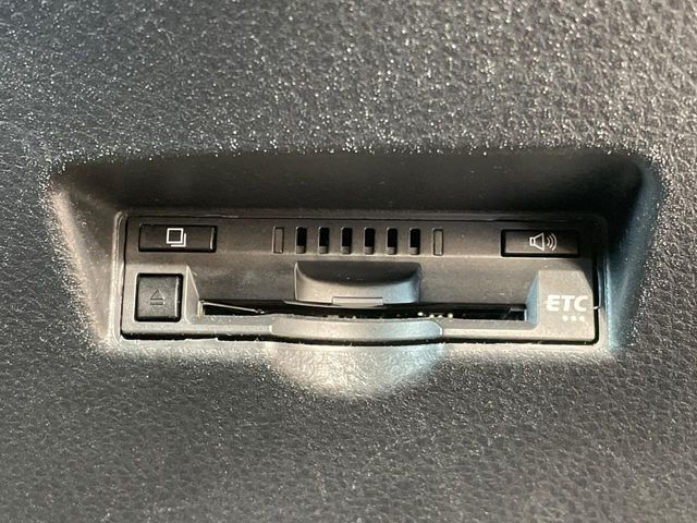 TOYOTA C-HR 2017 Image 31