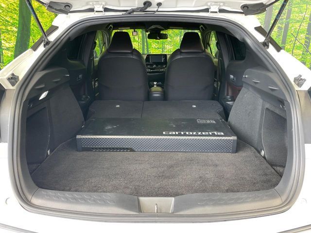 TOYOTA C-HR 2017 Image 31