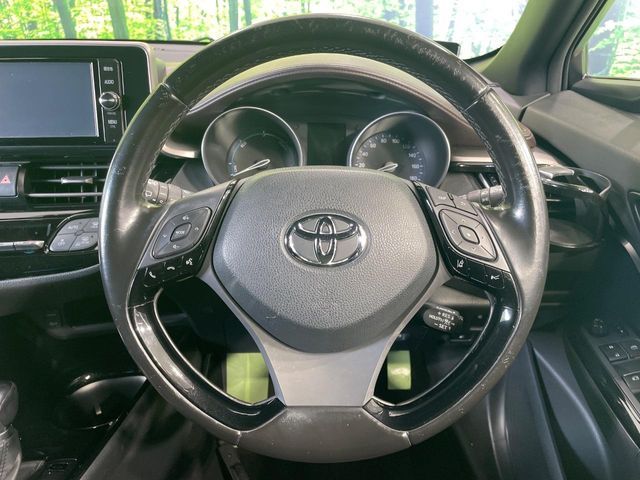 TOYOTA C-HR 2017 Image 31