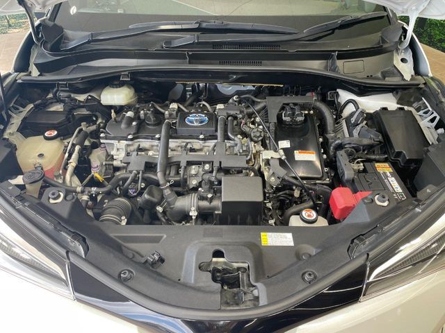 TOYOTA C-HR 2017 Image 31