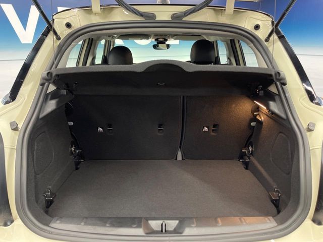 BMW MINI COOPER D 5DOOR 2021 Image 31