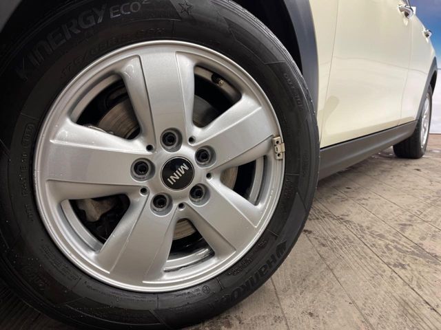 BMW MINI COOPER D 5DOOR 2021 Image 31